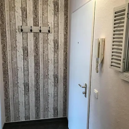 Apartment Steife Brise Damp